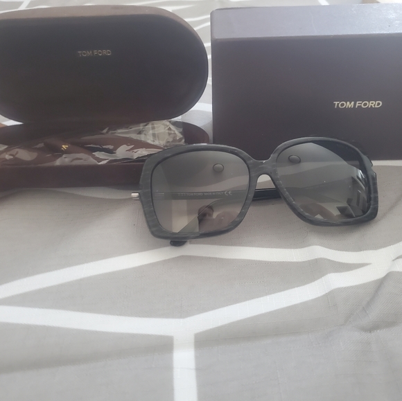 TOM FORD Marcolin 32013 longarone (italy) Brand New 10/10 - Picture 2 of 8